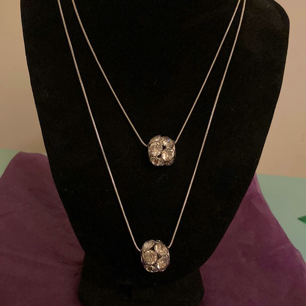 Double rhinestone ball necklace